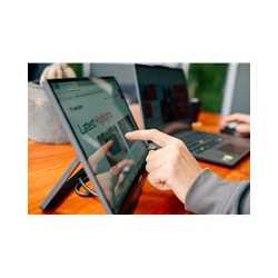 Verbatim Portable 15.6" Touchscreen IPS Monitor LIGHT, USB-C, Speakers, 1920 x 1080 Resolution, 60Hz