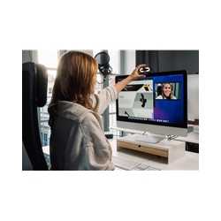 Verbatim (49579) AWC-02 Full HD 1080p Autofocus Webcam with Microphone and Light