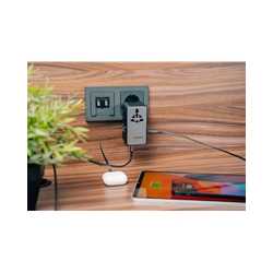 Verbatim (30186) Charge 'n' Travel 70W 2C Retractable Universal Travel Adapter Black, Fast Charging up to 70W
